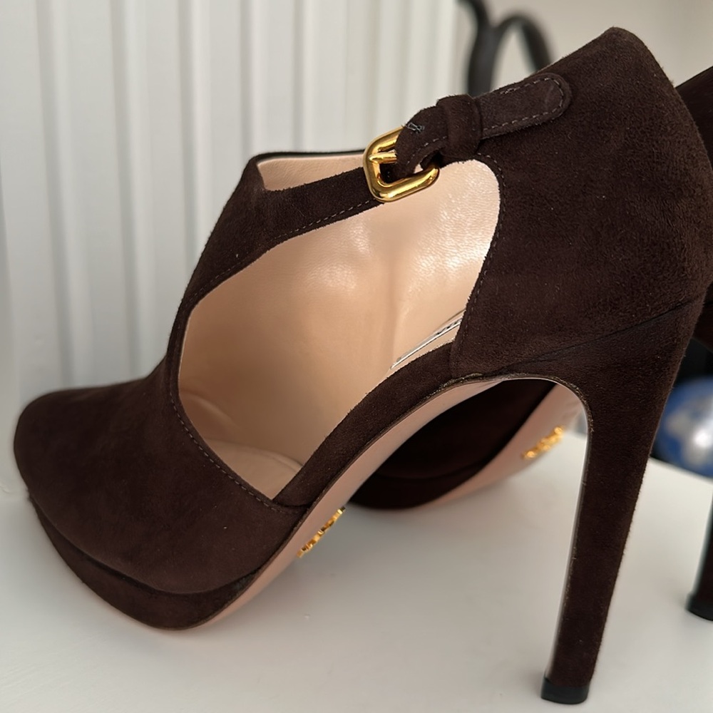 Vintage Prada Women's Dark Brown Suede Heels - Picture 5 of 9